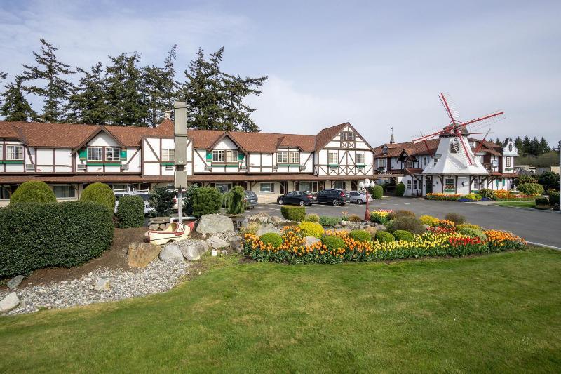 Auld Holland Inn Oak Harbor Exterior photo