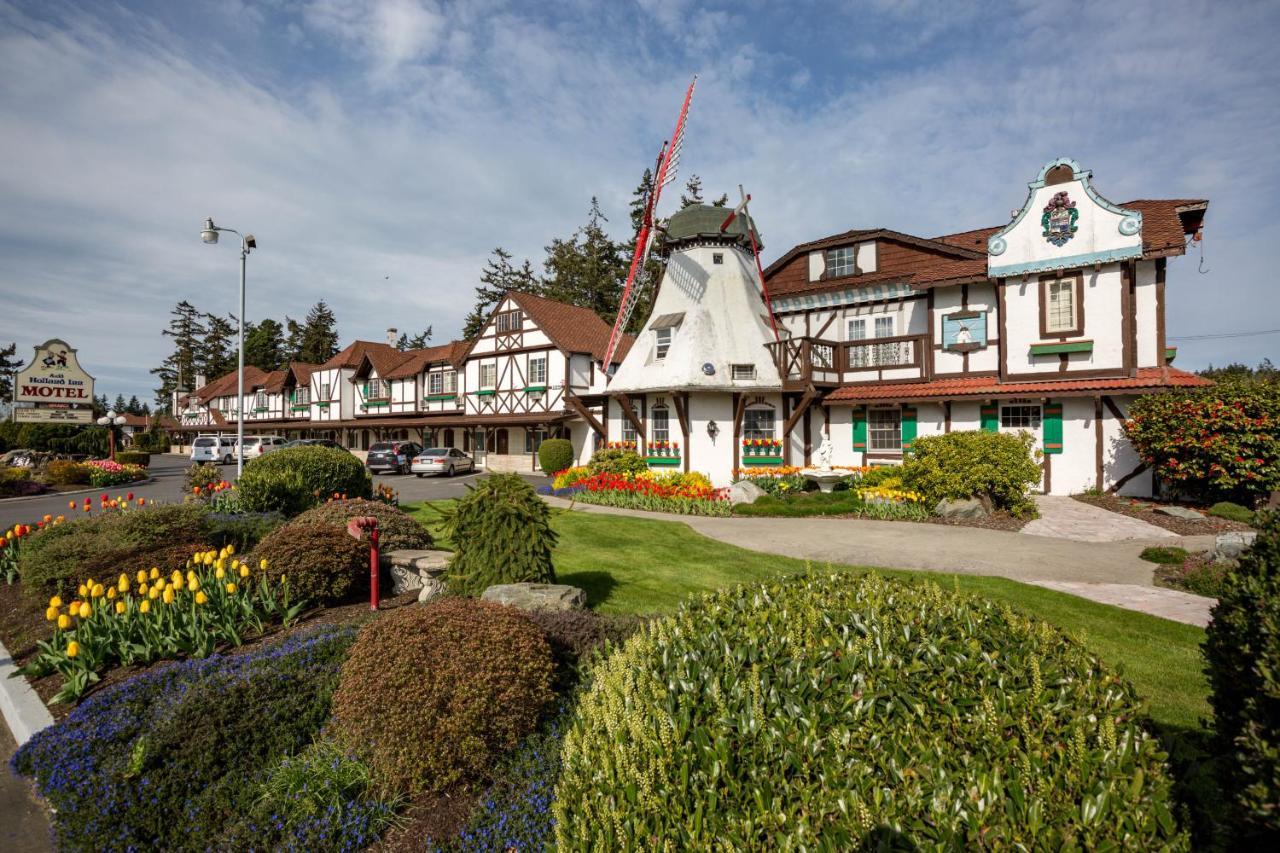 Auld Holland Inn Oak Harbor Exterior photo